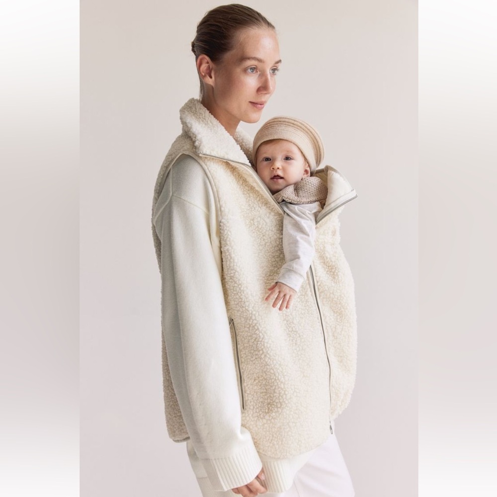 NWT H&M babywearing Teddy vest cream small